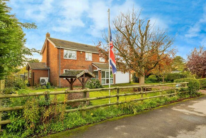 4 Bedroom Detached House For Sale In Hollow Hill End, Granborough, Buckingham, MK18