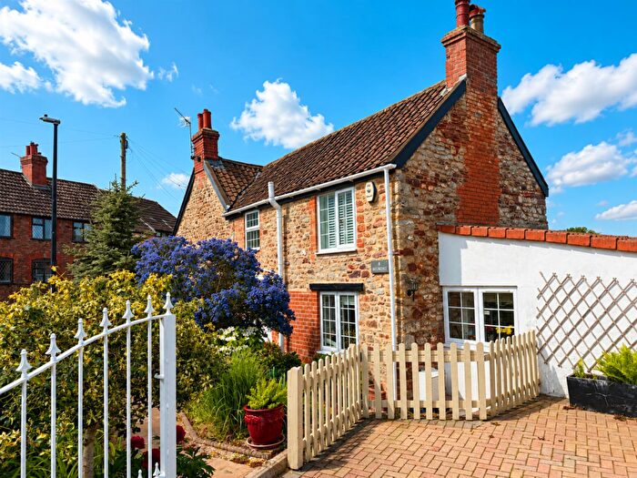 3 Bedroom Cottage For Sale In Priory Road, Easton-in-Gordano, BS20