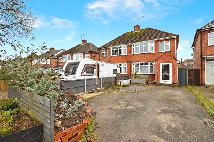 3 Bedroom Semi-Detached House For Sale In Oadby Road, Wigston, Leicestershire, LE18