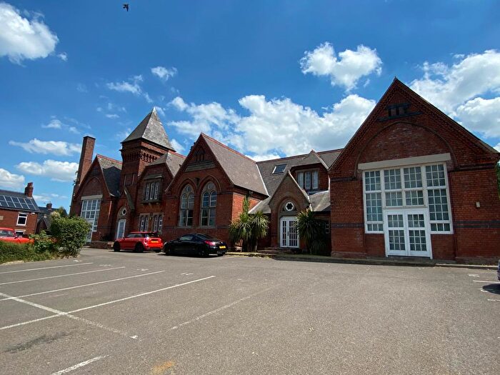 1 Bedroom Apartment To Rent In Devonshire Park, Brimington, S43