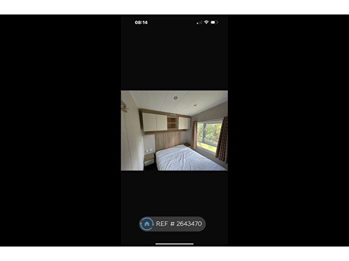 3 Bedroom Park Home To Rent In Spring Park, Beccels, NR34