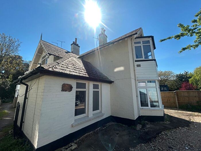 2 Bedroom Flat To Rent In Christchurch Road, Bournemouth, BH1