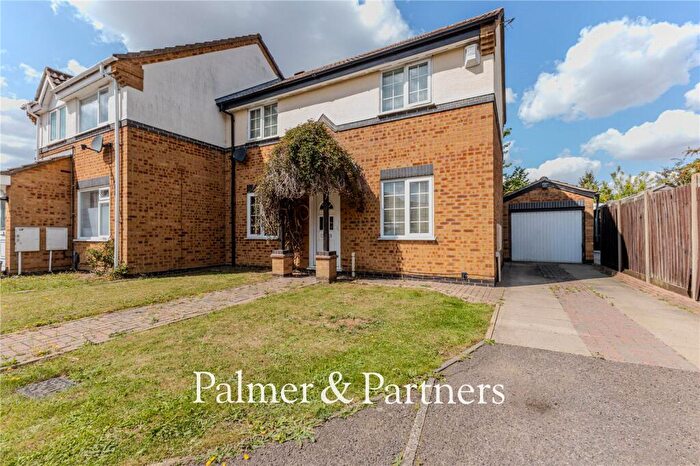 3 Bedroom Semi-Detached House For Sale In Broad Meadow, Ipswich, Suffolk, IP8