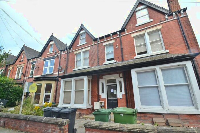 1 Bedroom Apartment To Rent In Oakwood Avenue, Oakwood, Leeds, LS8