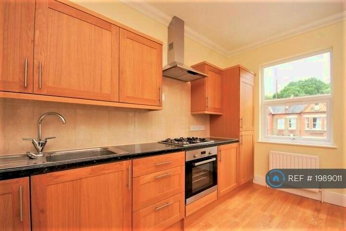 1 Bedroom Flat To Rent In Gipsy Road, London, SE27