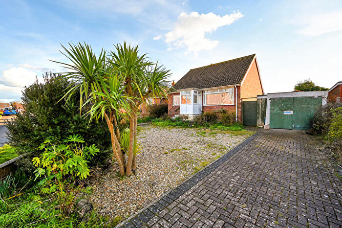 2 Bedroom Detached Bungalow For Sale In Ditchling Way, Hailsham, BN27