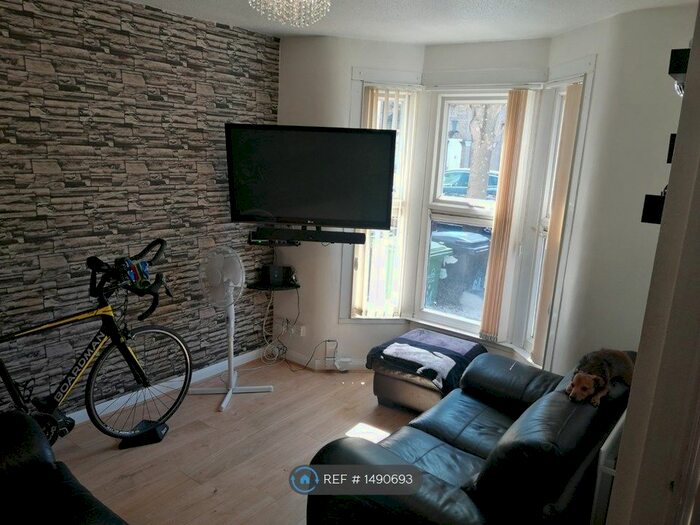 2 Bedroom Terraced House To Rent In Downsell Road, London, E15