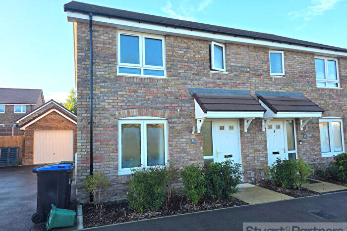 3 Bedroom Semi-Detached House To Rent In Bridleside, Hassocks, BN6