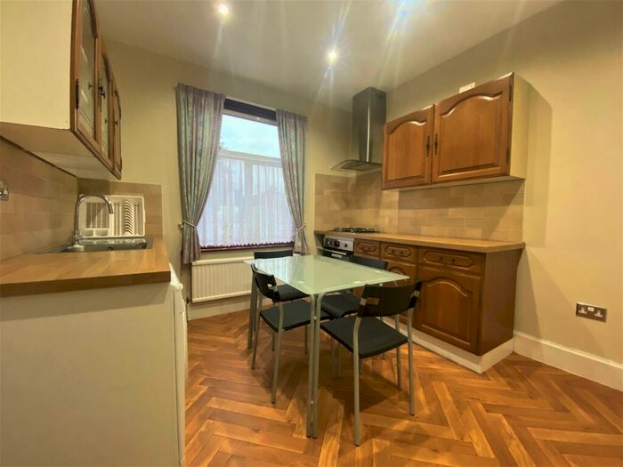 2 Bedroom Flat To Rent In Framfield Road, Mitcham, CR4
