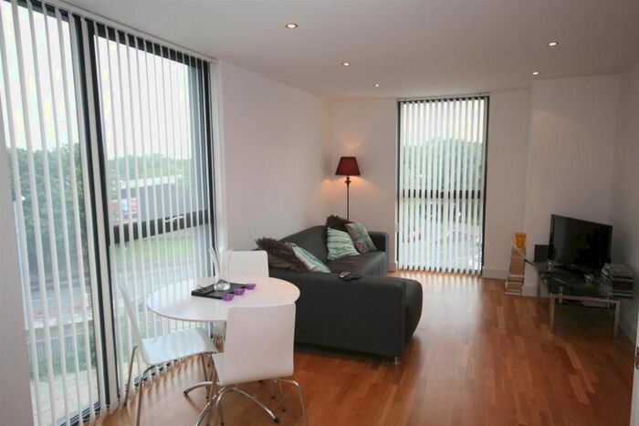 2 Bedroom Flat To Rent In Advent Way, Manchester, M4