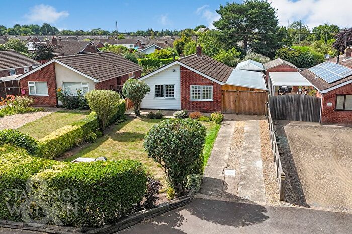2 Bedroom Detached Bungalow For Sale In Station Road, Lingwood, Norwich, NR13