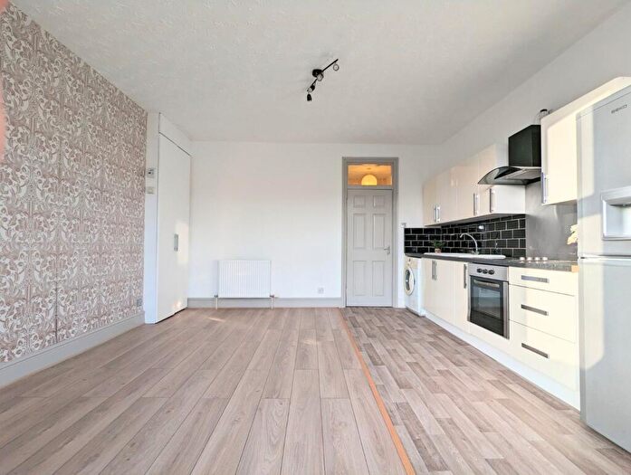 1 Bedroom Apartment To Rent In Bignor Street, Manchester, M8