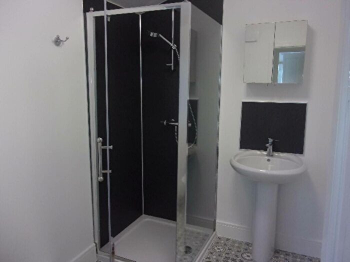 2 Bedroom Chalet To Rent In Otterham, PL32
