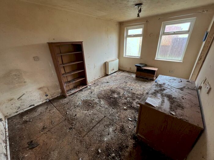 Studio For Sale In Camborne Close, Badgers Wood, Plymouth, Devon, PL5