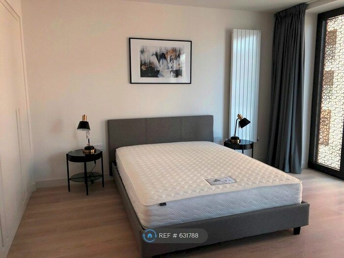 Studio To Rent In Clipper Street, London E16