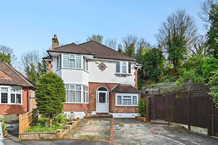 4 Bedroom Detached House For Sale In Rossdale, Sutton, SM1