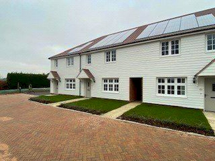 3 Bedroom Detached House For Sale In Appledore Green, Tenterden, Kent, TN30