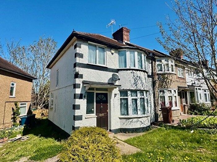 3 Bedroom Terraced House To Rent In Dudley Road, Harrow, HA2