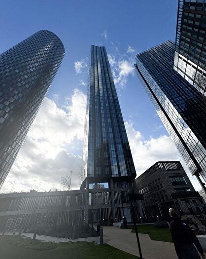 1 Bedroom Flat For Sale In The Blade, Silvercroft Street, Manchester, M15