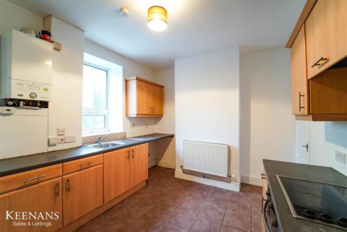 2 Bedroom End Of Terrace House To Rent In Burnley Road, Rossendale, BB4