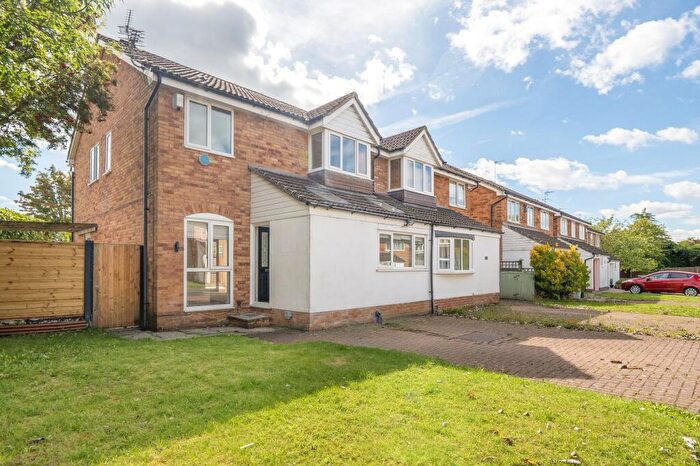 4 Bedroom Semi-Detached House For Sale In Fieldhead Road, Wilmslow, SK9