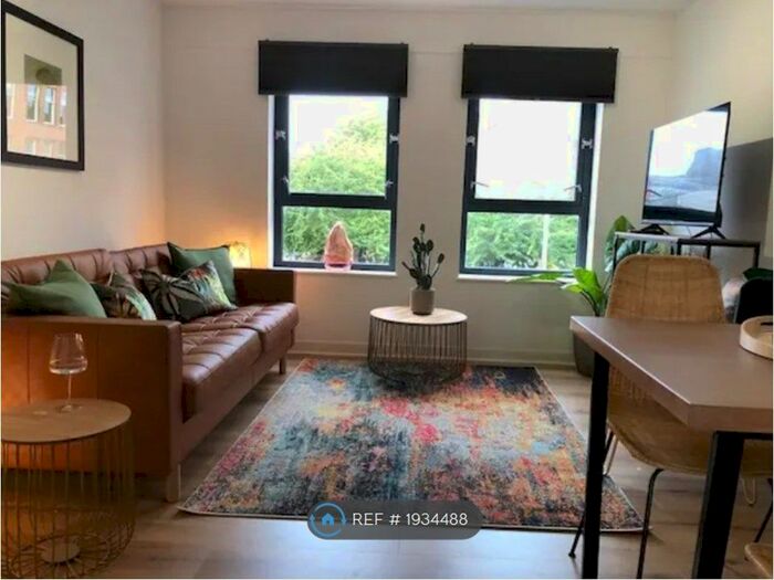 2 Bedroom Flat To Rent In Albion Gate, Glasgow, G1