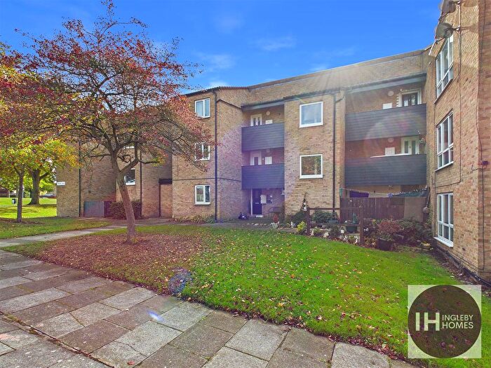 2 Bedroom Flat For Sale In Firbeck Walk, Thornaby, TS17