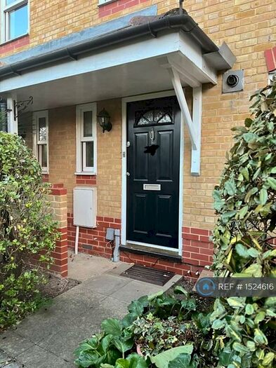 4 Bedroom Terraced House To Rent In Tresilian Avenue, London, N21