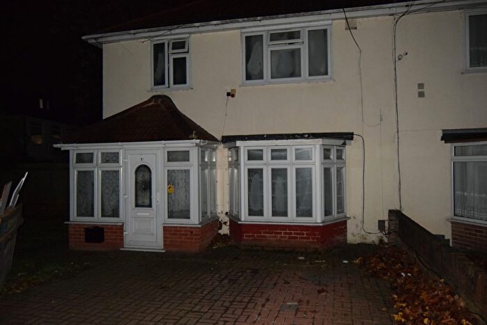 4 Bedroom End Of Terrace House To Rent In Norman Crescent, Heston, Hounslow, TW5