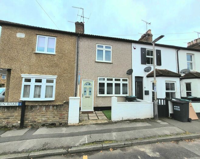 2 Bedroom Property To Rent In Garden Road, Abbots Langley, WD5