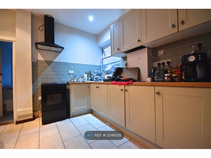 4 Bedroom Terraced House To Rent In Manners Road, Southsea, PO4