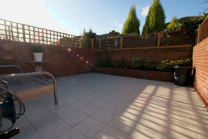 3 Bedroom Terraced House To Rent In Clinton Road, London, N15