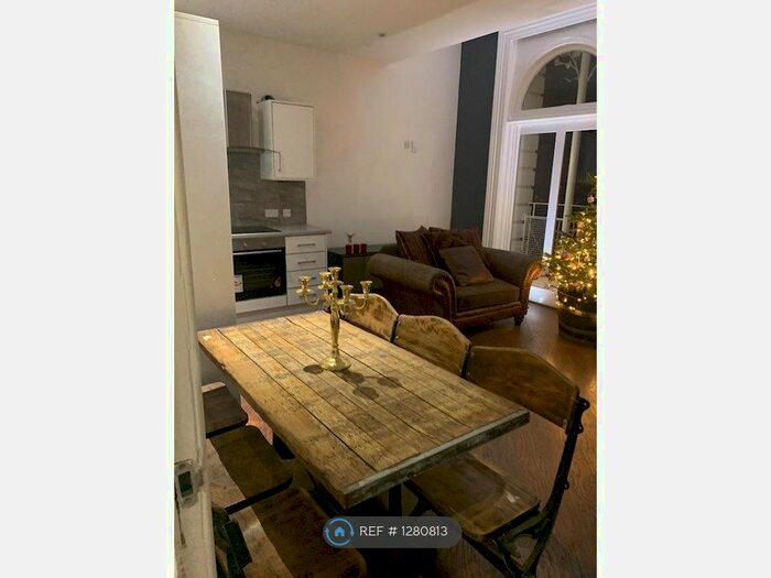 2 Bedroom Flat To Rent In Old Mill Lane, Wavertree, Liverpool L15