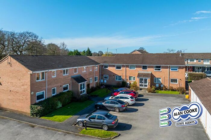 2 Bedroom Flat For Sale In Chartwell Court, Alwoodley, Leeds, LS17