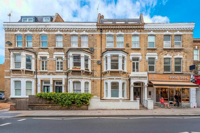 3 Bedroom Flat To Rent In Fulham Road, London, SW6
