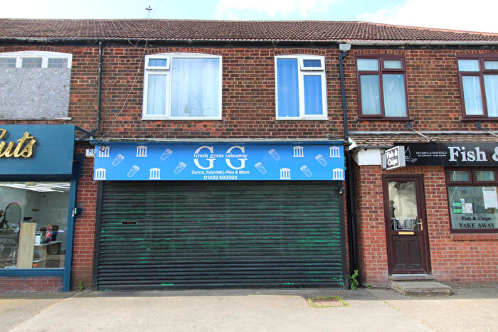 2 Bedroom Flat To Rent In Grovehill Road, East Yorkshire, HU17