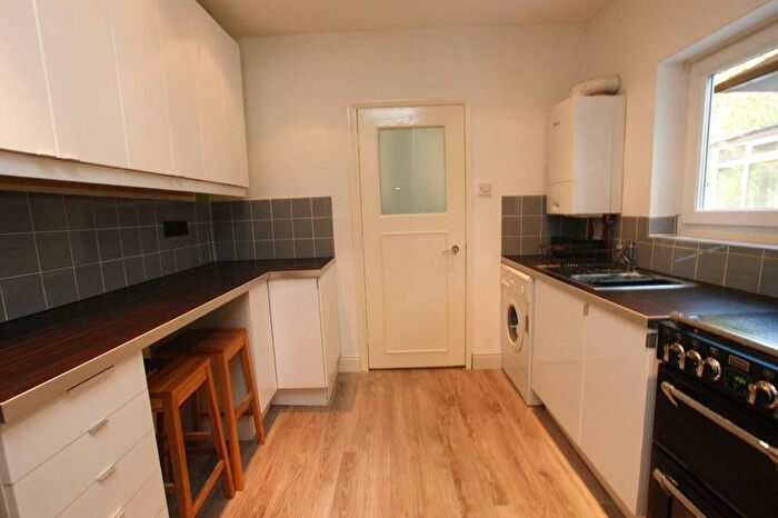 1 Bedroom Flat To Rent In Mosslea Road, London, SE20