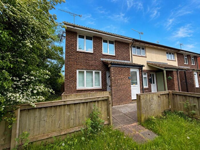 1 Bedroom Maisonette For Sale In Chandos Close, Grange Park, SN5
