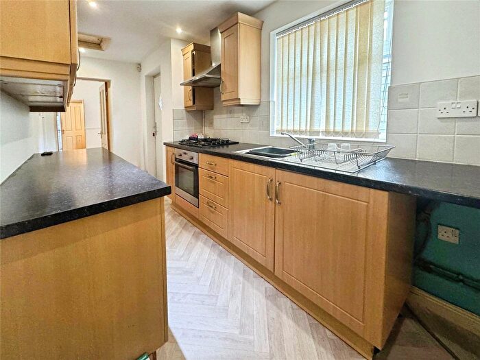 3 Bedroom Terraced House To Rent In Tividale Road, Tividale, Oldbury, West Midlands, B69