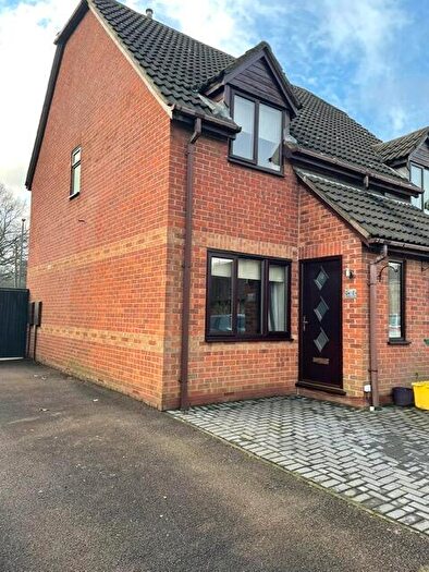 2 Bedroom Semi-Detached House To Rent In Melton Court, DE55