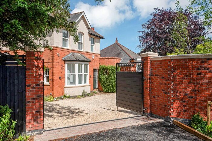 4 Bedroom Detached House For Sale In Lutterworth Road, Dunton Bassett, LE17