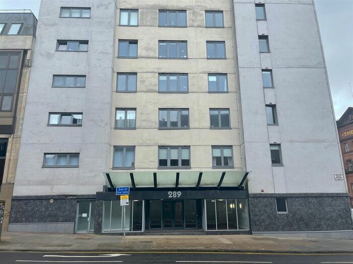 2 Bedroom Flat To Rent In Bath Street, City Centre, Glasgow, G2