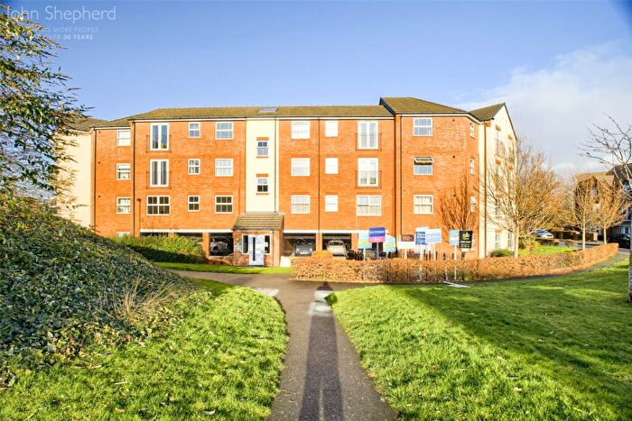 2 Bedroom Flat To Rent In Wharf Lane, Solihull, West Midlands, B91