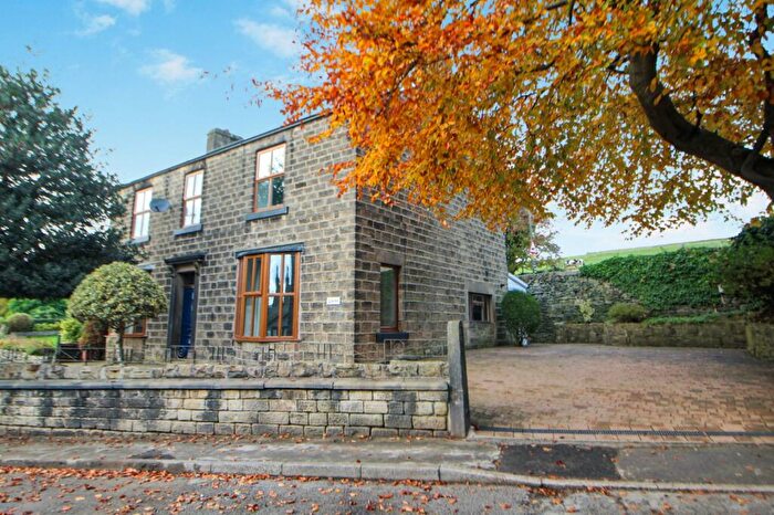 3 Bedroom Detached House For Sale In Old Road, Tintwistle, Glossop, Derbyshire, SK13
