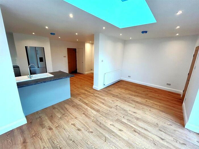 3 Bedroom Terraced House To Rent In Sheldon Road, Chippenham, SN14