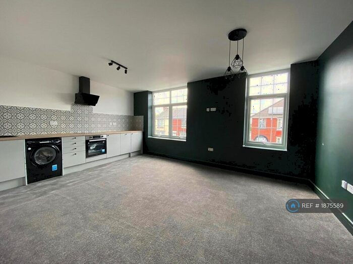 2 Bedroom Flat To Rent In Arksey Lane, Bentley, Doncaster, DN5