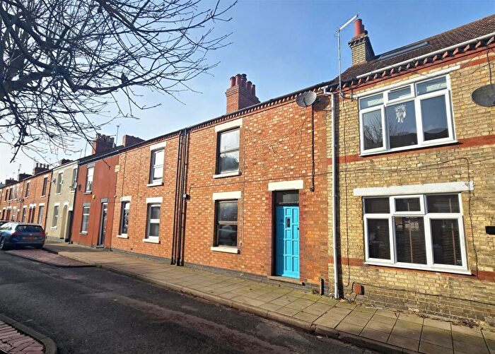 2 Bedroom Terraced House For Sale In St. Giles Street, New Bradwell, Milton Keynes, MK13