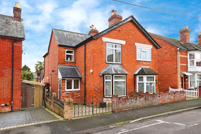 2 Bedroom Semi Detached House For Sale In Windsor Road, Andover, SP10