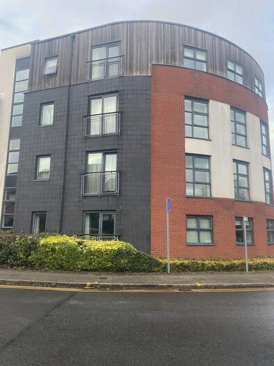 2 Bedroom Apartment To Rent In Clearwater Drive, Didsbury, M20