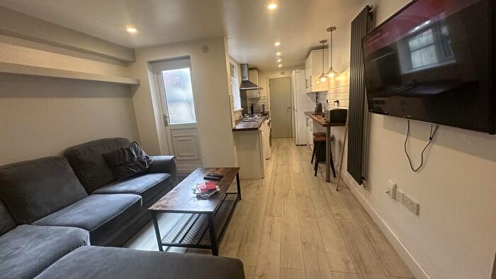 5 Bedroom Terraced House To Rent In Bollingbrook Road, Stoke, Coventry, CV3